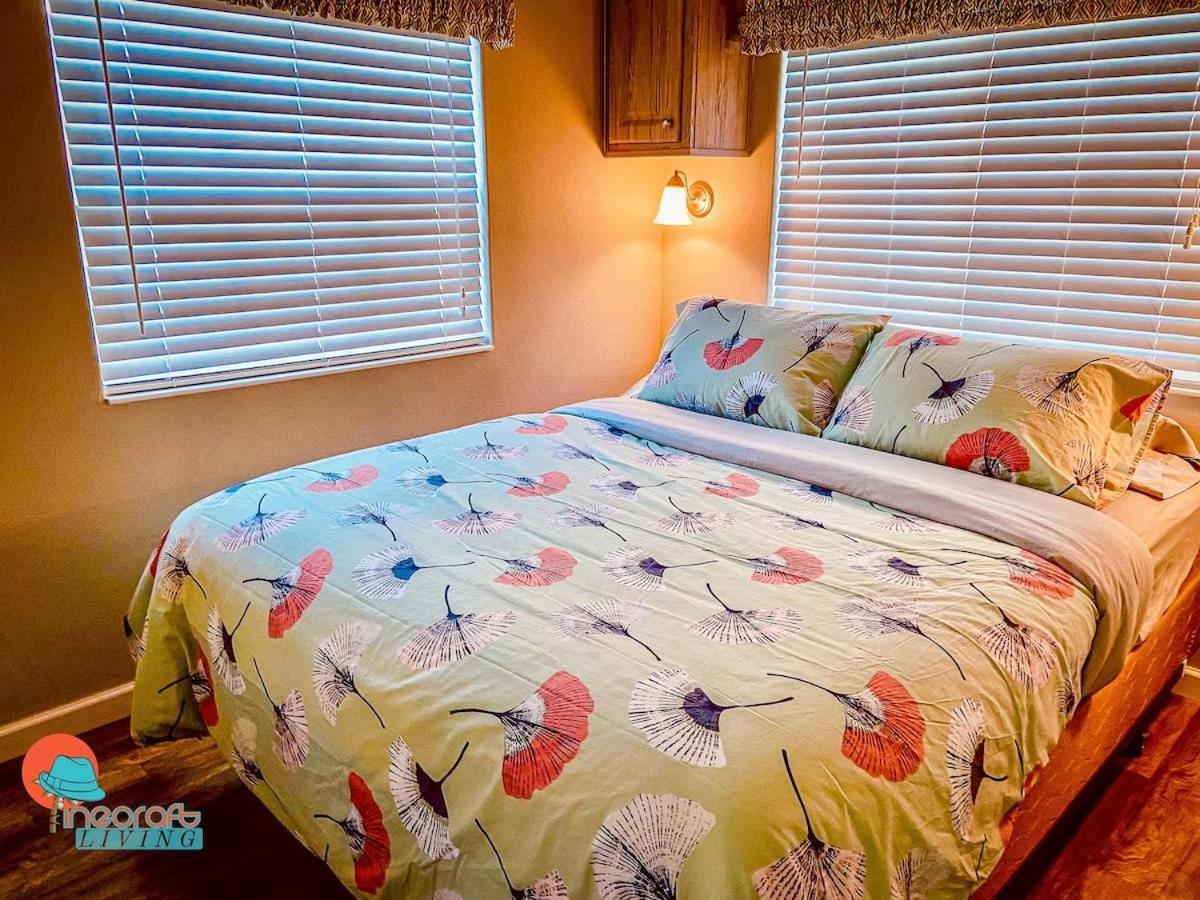 Pinecraft Cottage Tiny Home Sarasota Kültér fotó