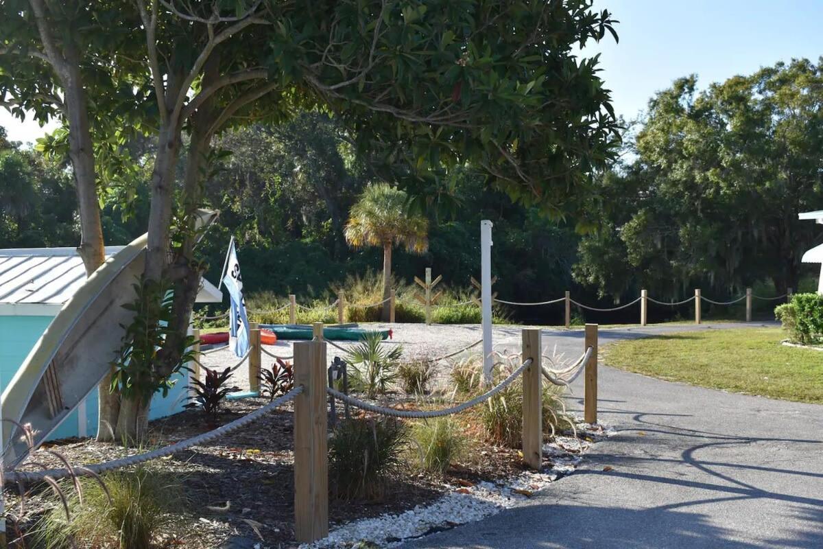 Pinecraft Cottage Tiny Home Sarasota Kültér fotó