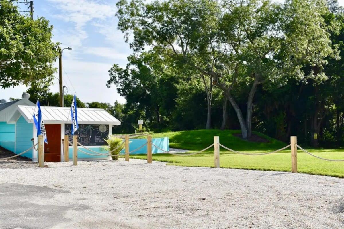Pinecraft Cottage Tiny Home Sarasota Kültér fotó