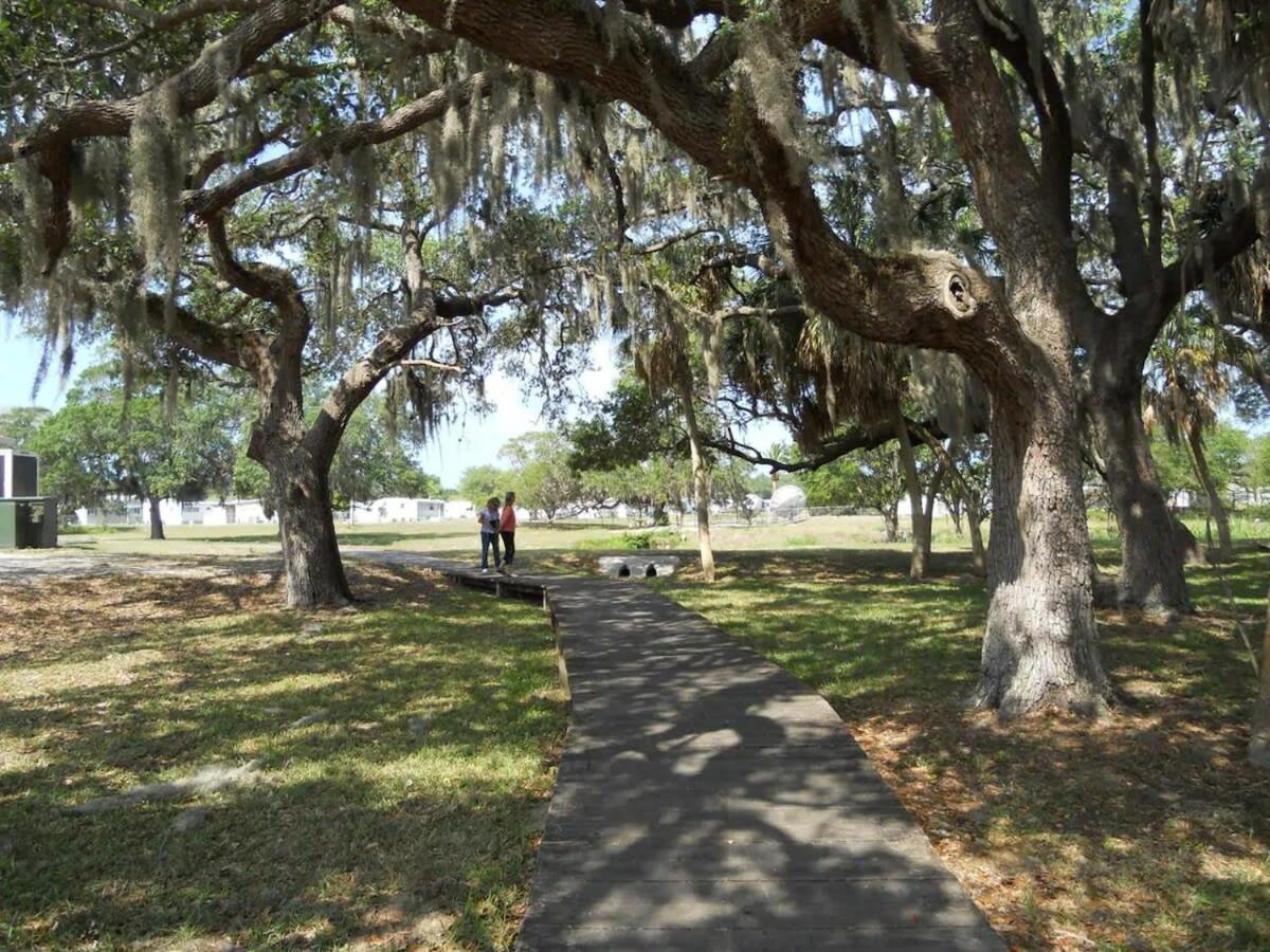Pinecraft Cottage Tiny Home Sarasota Kültér fotó